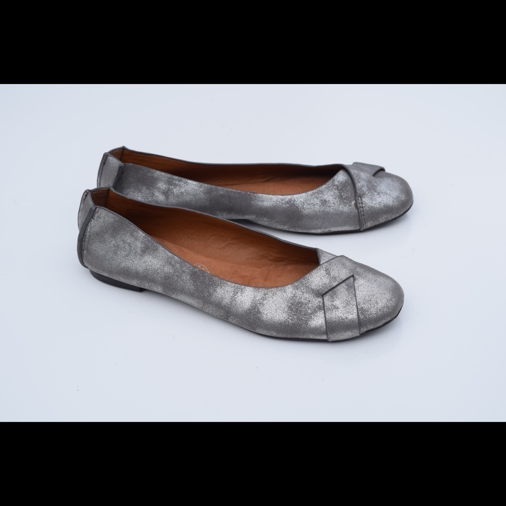 BC Vegan flats